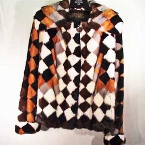 MINK JACKET, DIAMOND PATTERN, MISSES MEDIUM, HOLT RENFREW SUPERIOR QUALITY FEMAL